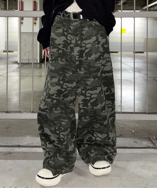 sedacle（セダクル）の「グリッター加工カーブデニム（デニムパンツ・メンズ・インディゴブルー/ブラック/ボルドー/ブラック系その他/カーキ・SMALL/LARGE/MEDIUM）」の3枚目の写真