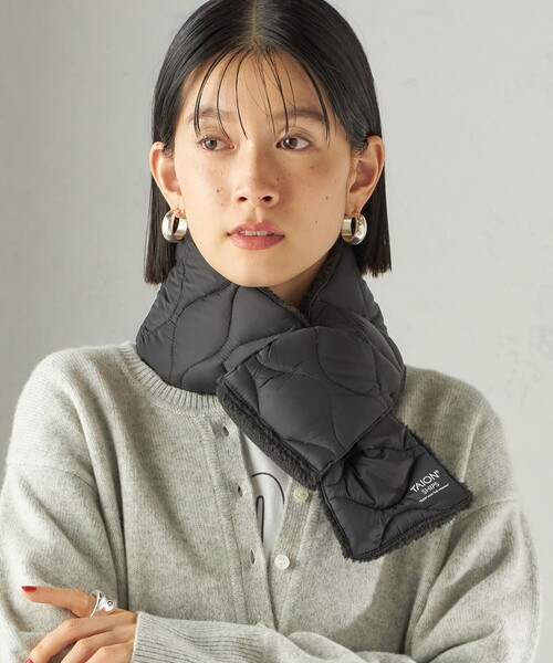 TAION（タイオン）の「【SHIPS別注】TAION:〈手洗い可能〉細幅 リバー ダウン マフラー（マフラー・レディース・ライトグレー/ブラウン/ブラック/ライトブルー・ONE SIZE）」の9枚目の写真