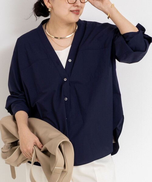 NOLLEY’S Sophi（ノーリーズソフィ）の「ウォッシャブルタイプライターVネック2WAYシャツ（シャツ/ブラウス・レディース・ネイビー/ホワイト/ブルー系その他3・38）」の3枚目の写真