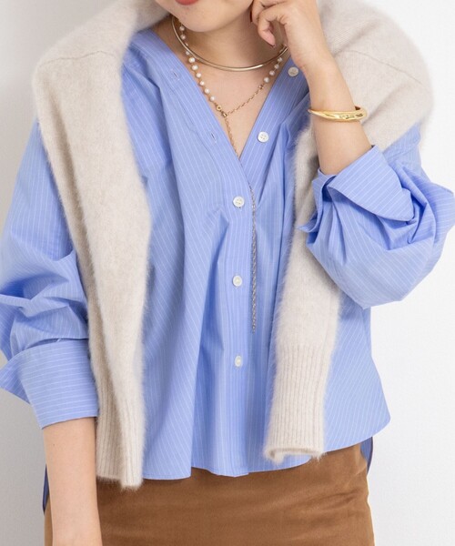 NOLLEY’S Sophi（ノーリーズソフィ）の「ウォッシャブルタイプライターVネック2WAYシャツ（シャツ/ブラウス・レディース・ネイビー/ホワイト/ブルー系その他3・38）」の2枚目の写真