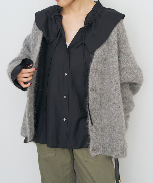 Spick & Span（スピックアンドスパン）の「ポリアセテートラッフルカラーブラウス（シャツ/ブラウス・レディース・ベージュ/ブラウン/ブラック・FREE）」の11枚目の写真