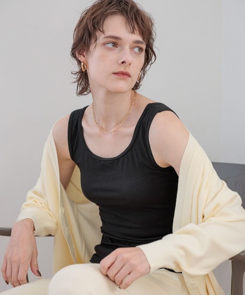 bijorie（ビジュリィ）の「【bijorie】吸湿発熱／カップ付き リブタンク／NEW BASIC series（インナーウェア/肌着・レディース・ブラック/ブラウン系・MEDIUM/LARGE/LG）」の3枚目の写真