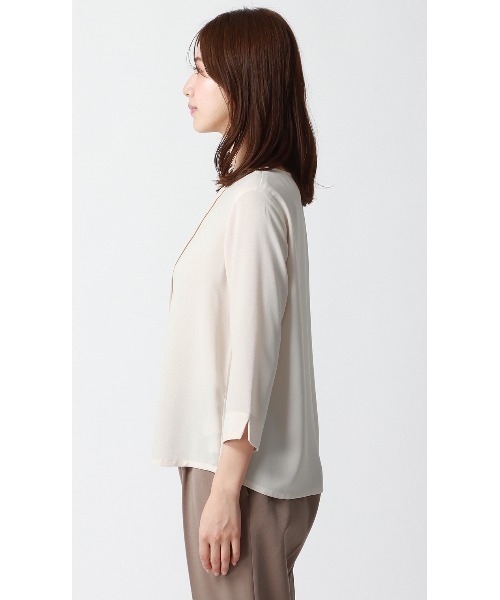 AOYAMA(アオヤマ)の「一枚で上品見え!WEB限定フロントピンタックブラウス(シャツ/ブラウス・レディース・ネイビー/ベージュ/ホワイト/ブラウン・S/M/L)」の17枚目の写真