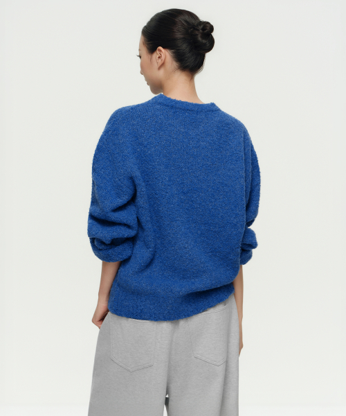 MUSINSA STANDARD WOMAN（ムシンサスタンダードウーマン）の「ウィメンズブークルリラックスクルーネックニット[ブルー]（ニット/セーター・レディース・その他・SMALL/MEDIUM/LARGE/X-SMALL）」の3枚目の写真