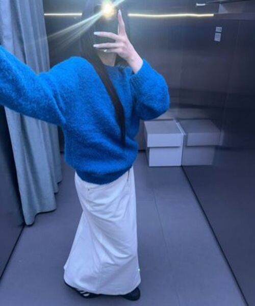 MUSINSA STANDARD WOMAN（ムシンサスタンダードウーマン）の「ウィメンズブークルリラックスクルーネックニット[ブルー]（ニット/セーター・レディース・その他・SMALL/MEDIUM/LARGE/X-SMALL）」の5枚目の写真