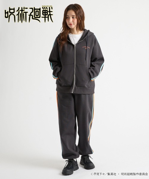 呪術廻戦（ジュジュツカイセン）の「【呪術廻戦】＜ZOZO期間限定販売＞サイドライン配色 オーバーサイズ 裏起毛ジップアップパーカー【セットアップ対応】（パーカー・メンズ・ブラック系/ブラック系2/ネイビー系・M/L）」の5枚目の写真