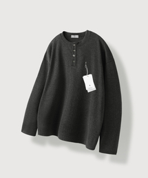 MOOD INSIDE（ムードインサイド）の「ソブカバリングヘンリーネックロングスリーブ_チャコール（ニット/セーター）」