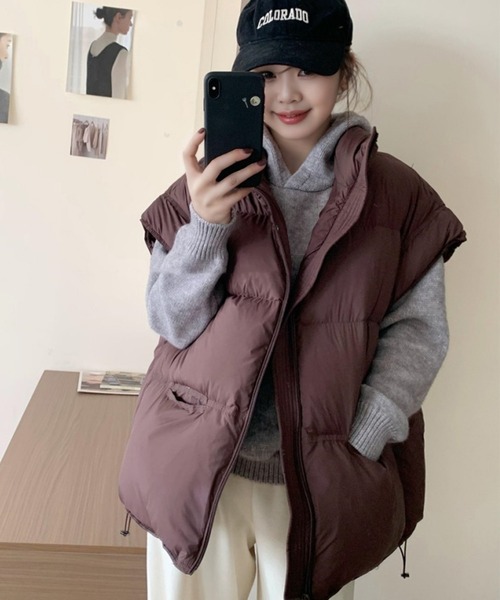 Girly Doll（ガーリードール）の「スタンドカラー中綿ベスト（ダウンベスト・レディース・ブラック/グレー/ホワイト/ブラウン・M/L）」の4枚目の写真