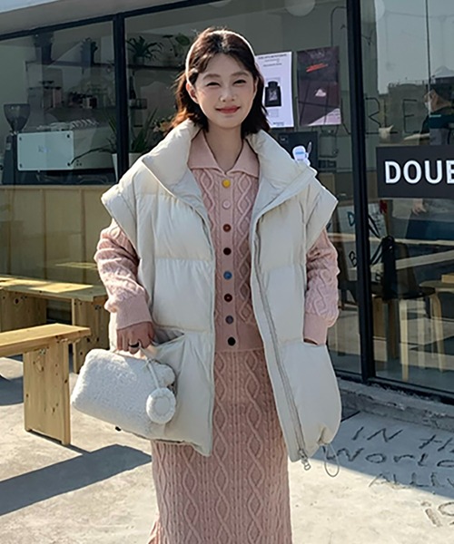 Girly Doll（ガーリードール）の「スタンドカラー中綿ベスト（ダウンベスト・レディース・ブラック/グレー/ホワイト/ブラウン・M/L）」の10枚目の写真