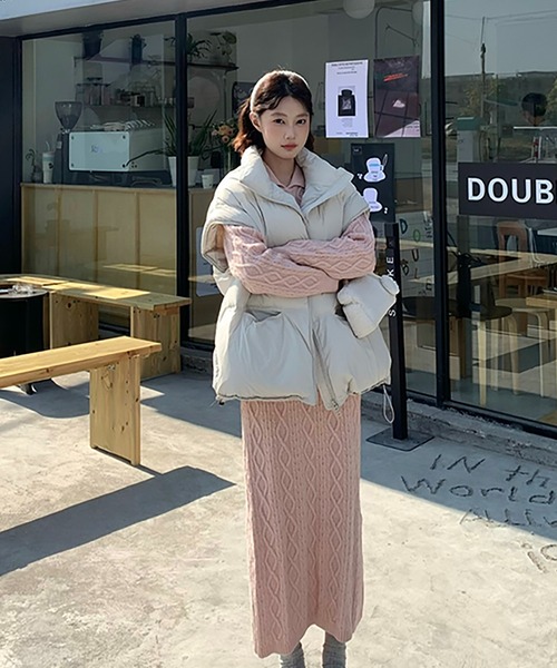 Girly Doll（ガーリードール）の「スタンドカラー中綿ベスト（ダウンベスト・レディース・ブラック/グレー/ホワイト/ブラウン・M/L）」の12枚目の写真