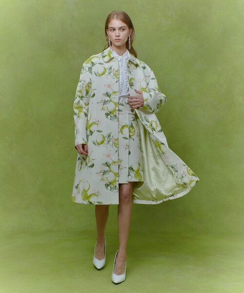 LOULOU WILLOUGHBY(ルルウィルビー)の「【LOULOU WILLOUGHBY】テクニカルギャザーブラウス(シャツ/ブラウス・レディース・ネイビー/ライトベージュ/オフホワイト・2)」の7枚目の写真