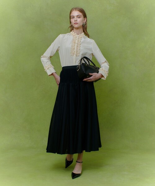 LOULOU WILLOUGHBY(ルルウィルビー)の「【LOULOU WILLOUGHBY】テクニカルギャザーブラウス(シャツ/ブラウス・レディース・ネイビー/ライトベージュ/オフホワイト・2)」の14枚目の写真