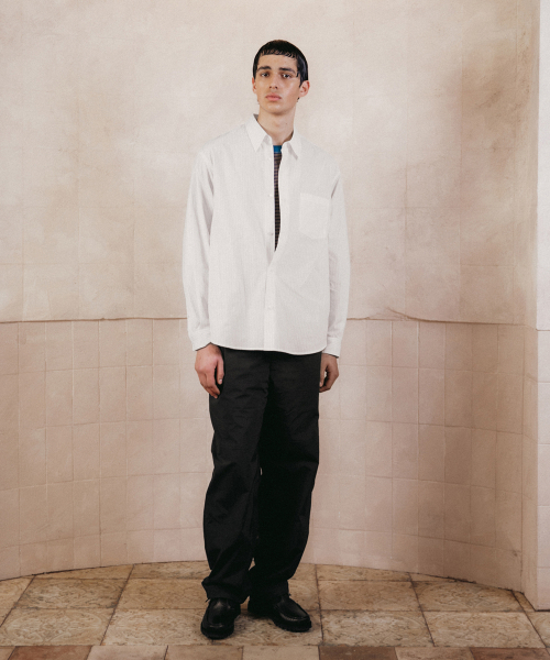 SHIRTER(シャーター)の「エディターシャツ(ピンホワイト)(シャツ/ブラウス・メンズ・その他・SMALL/MEDIUM/LARGE)」の3枚目の写真