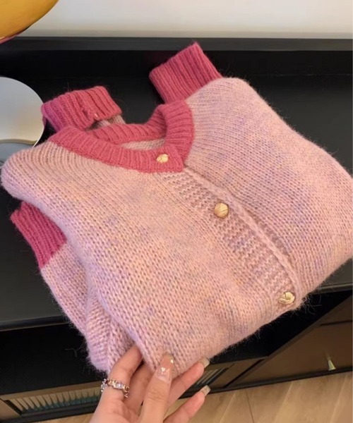 SPIGA(スピーガ)の「配色ニットカーディガン(カーディガン/ボレロ・レディース・ピンク/イエロー/ブルー・FREE)」の5枚目の写真