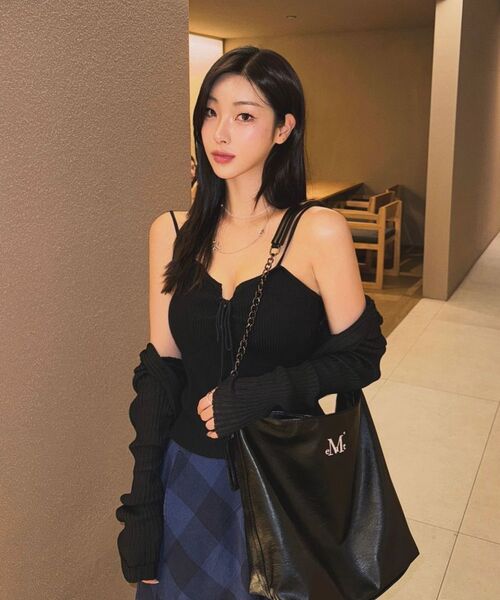 MUCENT(ムセント)の「ラックスレザーショルダーバッグクロスバッグ(成人男女共用)(メッセンジャーバッグ・レディース・ブラック・FREE)」の5枚目の写真