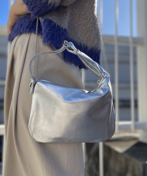 Scrap Book(スクラップブック)の「【POMTATA】LUM 2WAY POUCH(ショルダーバッグ・レディース・シルバー/ゴールド・FREE)」の2枚目の写真