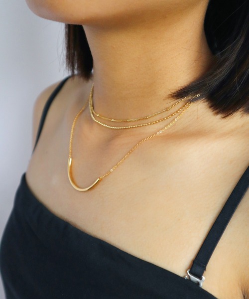 TUWAKRIM（トゥワクリム）の「【TUWAKRIM】3レンチューブネックレス（ネックレス・レディース・ゴールド・MEDIUM）」の3枚目の写真