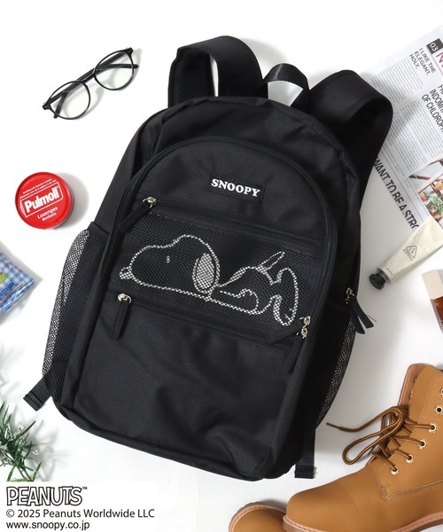 PEANUTS（ピーナッツ）の「PEANUTS SNOOPY（ピーナッツ スヌーピー）キャラクタープリントバックパック/リュックサック（バックパック/リュック・レディース・ブラック×レッド/ブラック×ホワイト/ブラック×ブラック・FREE）」の2枚目の写真