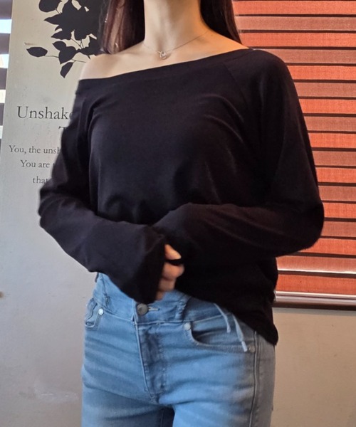 tolene(トレネ)の「ワンショルダー ドルマンスリーブ 長袖カットソー(Tシャツ/カットソー・レディース・ブラック/ホワイト・FREE)」の2枚目の写真