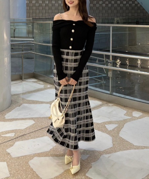rienda(リエンダ)の「リボンデザインツイードニットワンピース 春服(ワンピース・レディース・ブラック/ピンク・FREE)」の21枚目の写真