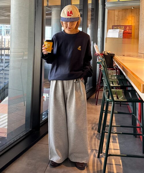 CIAOPANIC TYPY（チャオパニックティピー）の「【ユニセックス】犬刺繍ロゴプリントスウェット（スウェット・メンズ・ライトグレー/ネイビー/アイボリー/チャコールグレー・MEDIUM/LARGE）」の6枚目の写真