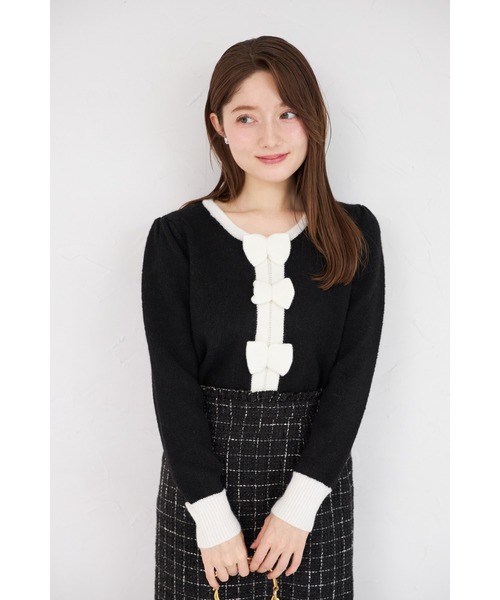 tocco closet（トッコ　クローゼット）の「【ZOZO限定】三段リボン付き配色ニットプルオーバー（ニット/セーター・レディース・ホワイト/ブラック/グレー・M）」の19枚目の写真