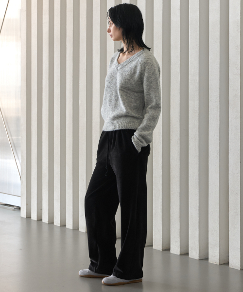 320SHOWROOM(320ショールーム)の「Velvet Drawstring Elastic Pants Black(スウェットパンツ・レディース・ブラック・FREE)」の1枚目の写真