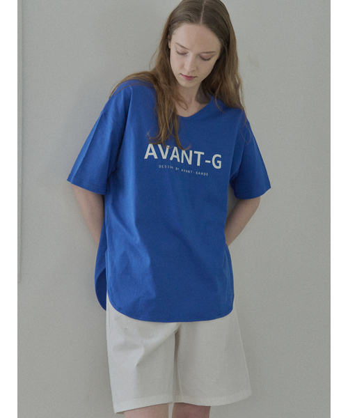 AVANT-G(アバン)の「V-neck Overfit Logo T-shirt - BLUE(Tシャツ/カットソー・レディース・その他・FREE)」の3枚目の写真