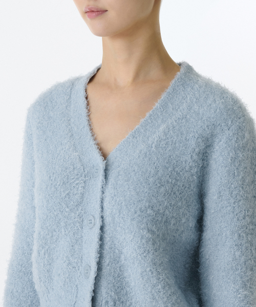 MUSINSA STANDARD WOMAN（ムシンサスタンダードウーマン）の「ウィメンズファージクロップカーディガン[スカイブルー]（カーディガン/ボレロ・レディース・その他・LARGE/MEDIUM/SMALL/X-SMALL）」の3枚目の写真
