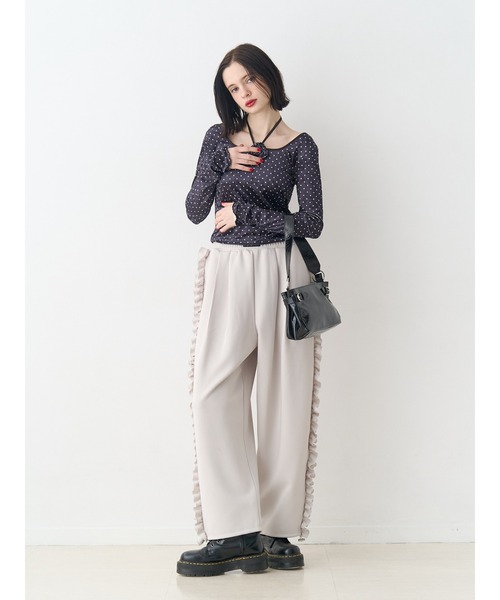 jouetie（ジュエティ）の「バレルレッグフリルトラックパンツ【セットアップ対応】（その他パンツ・レディース・ブラック/アイボリー/ブルー・MEDIUM）」の16枚目の写真