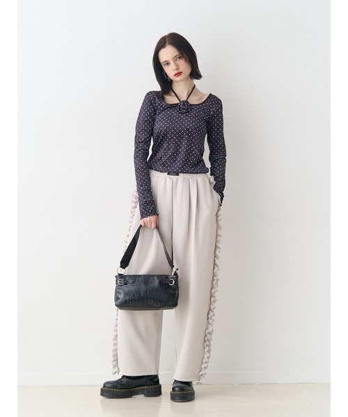 jouetie（ジュエティ）の「バレルレッグフリルトラックパンツ【セットアップ対応】（その他パンツ・レディース・ブラック/アイボリー/ブルー・MEDIUM）」の17枚目の写真