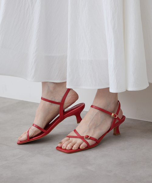 SLOBE IENA（スローブイエナ）の「SLOBE レザークロスサンダル（サンダル・レディース・ブラウン/レッド/ブラック・22.5cm/23cm/23.5cm/24cm/24.5cm）」の3枚目の写真