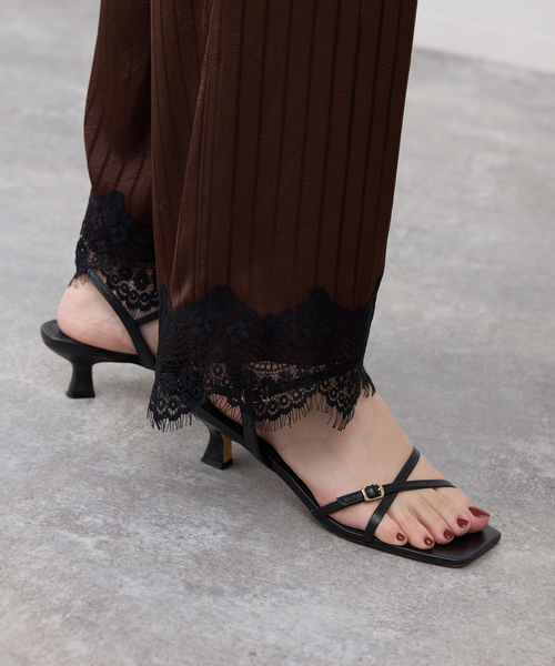 SLOBE IENA（スローブイエナ）の「SLOBE レザークロスサンダル（サンダル・レディース・ブラウン/レッド/ブラック・22.5cm/23cm/23.5cm/24cm/24.5cm）」の6枚目の写真