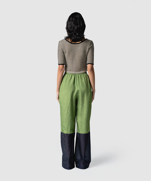 muller of yoshiokubo(ミュラーオブヨシオクボ)の「muller of yoshiokubo ミュラーオブヨシオクボ / RIPPLE LACE-UP KNIT バックリボンリップルレースアップニット / MLS26808(ニット/セーター・レディース・レッド/ブラック・38)」の5枚目の写真