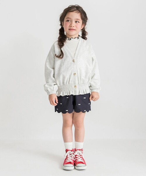 BRANSHES（ブランシェス）の「ハート釦カーディガン（カーディガン/ボレロ・キッズ・ライトグレー/ピンク・120/130/100/90/140/110/150）」の4枚目の写真