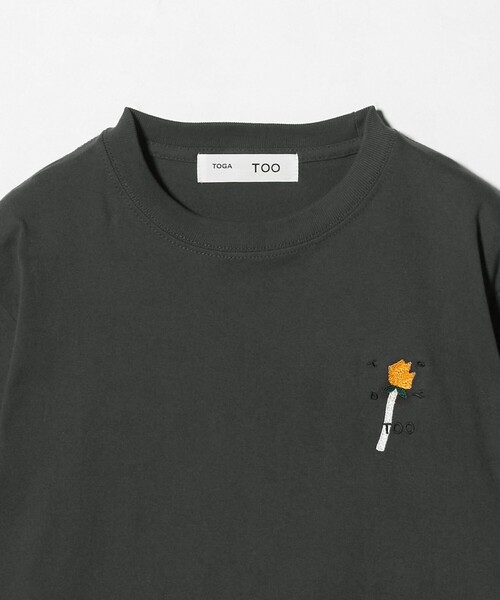 TOGA TOO(トーガトゥ)の「<TOGA TOO>エンブロイダリー ショートスリーブ Tシャツ DK.GRAY(Tシャツ/カットソー・レディース・ダークグレー・S)」の3枚目の写真