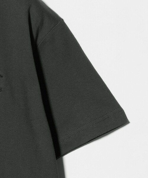 TOGA TOO(トーガトゥ)の「<TOGA TOO>エンブロイダリー ショートスリーブ Tシャツ DK.GRAY(Tシャツ/カットソー・レディース・ダークグレー・S)」の4枚目の写真