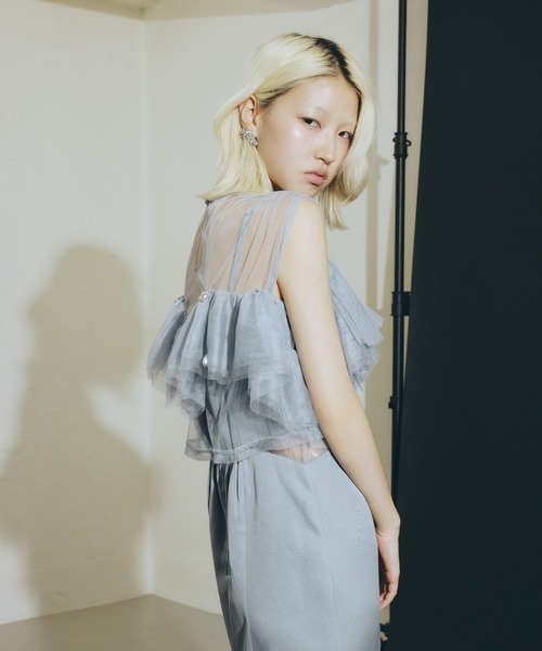 darial（ダリアル）の「【darial 10周年記念セール】【darial】一枚で、華やぎをプラス / drop bijou frill top / ドロップビジューフリルトップ 入園式 入学式 卒園式 卒業式 お呼ばれ 結婚式 二次会 成人式 同窓会 セレモニードレス パーティ オケージョン（その他トップス・レディース・ブラック/ブルーグレー/アッシュ・フリー）」の20枚目の写真
