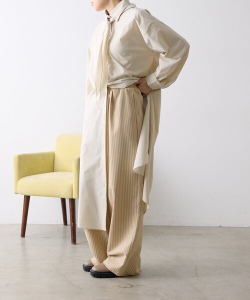 ear PAPILLONNER（イアパピヨネ）の「スカーフ付きワンピース【SUM1 STYLE】（ワンピース・レディース・ライトベージュ・FREE）」の2枚目の写真