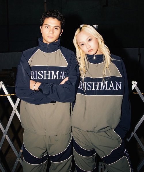 IRISHMAN（アイリッシュマン）の「【AERO】Full Zip Pocketable Hoodie / 強撥水ナイロンポケッタブルフーディー（UNISEX）（ブルゾン・メンズ・ブラック/カーキ・M/S/XL/L）」の5枚目の写真