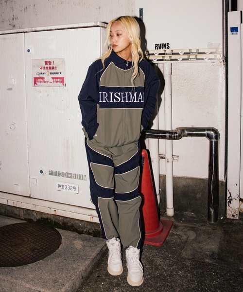 IRISHMAN（アイリッシュマン）の「【AERO】Full Zip Pocketable Hoodie / 強撥水ナイロンポケッタブルフーディー（UNISEX）（ブルゾン・メンズ・ブラック/カーキ・M/S/XL/L）」の10枚目の写真
