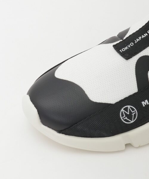 Tiara(ティアラ)の「【MAISON MAVERICK PRESENTS】DAD Slip-ons Knit Sneakers(スニーカー・レディース・ホワイト/ブラック・22.5/23/23.5)」の9枚目の写真