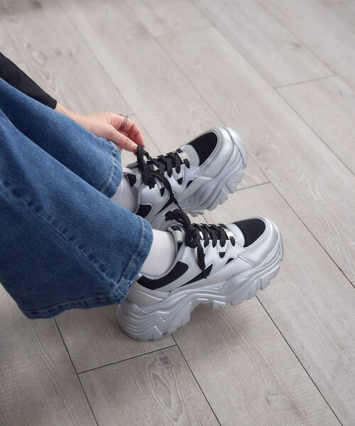 RETRO GIRL（レトロガール）の「ダッドスニーカー（その他シューズ・レディース・オフホワイト/シルバー/ブラック・MEDIUM/LARGE）」の14枚目の写真