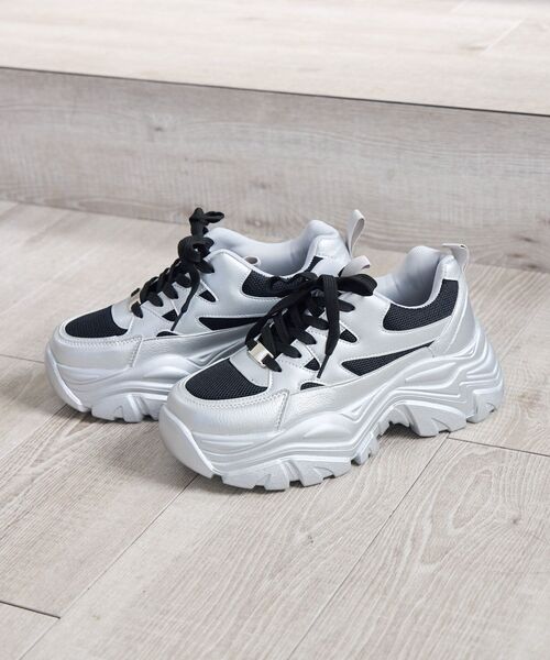 RETRO GIRL（レトロガール）の「ダッドスニーカー（その他シューズ・レディース・オフホワイト/シルバー/ブラック・MEDIUM/LARGE）」の15枚目の写真