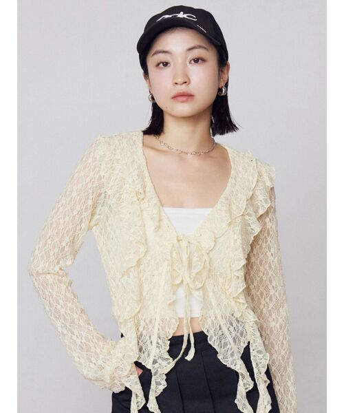 EMODA（エモダ）の「ドットラッフルフリルクロップトップ（Tシャツ/カットソー・レディース・ブラック/イエロー/グレー/ホワイト・FREE）」の4枚目の写真