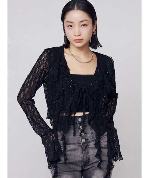 EMODA（エモダ）の「ドットラッフルフリルクロップトップ（Tシャツ/カットソー・レディース・ブラック/イエロー/グレー/ホワイト・FREE）」の2枚目の写真