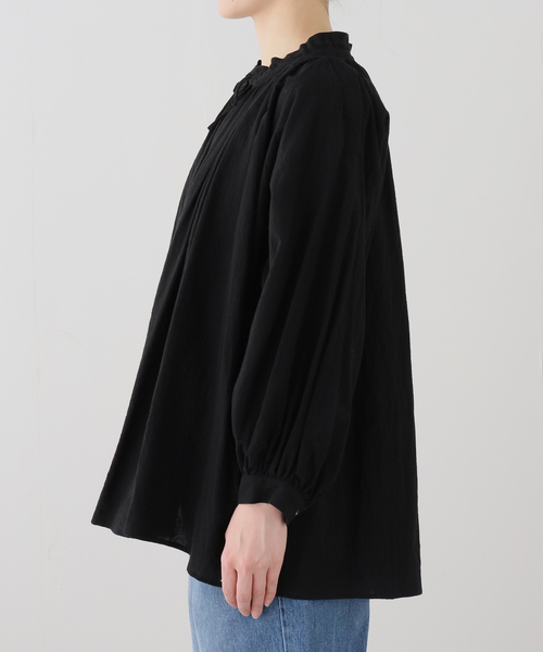 JOURNAL STANDARD LUXE（ジャーナルスタンダード　ラックス）の「ローンギャザーブラウス（シャツ/ブラウス・レディース・ホワイト/ブラック・FREE）」の10枚目の写真