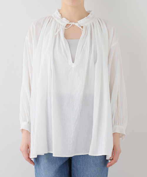 JOURNAL STANDARD LUXE（ジャーナルスタンダード　ラックス）の「ローンギャザーブラウス（シャツ/ブラウス・レディース・ホワイト/ブラック・FREE）」の17枚目の写真