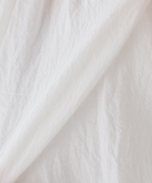 JOURNAL STANDARD LUXE（ジャーナルスタンダード　ラックス）の「ローンギャザーブラウス（シャツ/ブラウス・レディース・ホワイト/ブラック・FREE）」の18枚目の写真