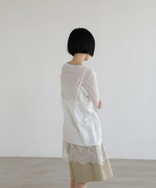 LOWRYS FARM（ローリーズファーム）の「サテンレースキャミ 664226（Tシャツ/カットソー・レディース・アイボリー/ブラック・FREE）」の6枚目の写真